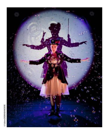 spectacle "La dompteuse de bulles" 