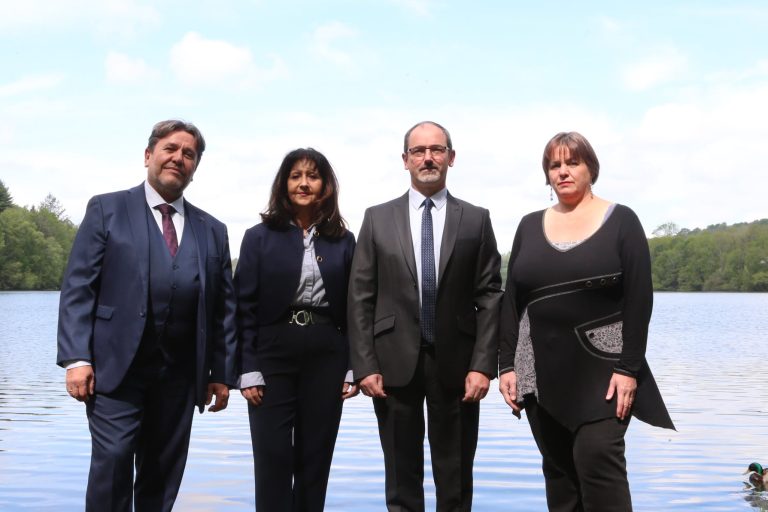 Poursuivre la dynamique ensemble
