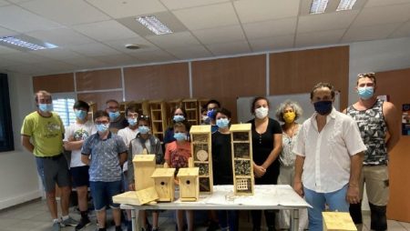 Les jeunes de Lourdes fabriquent des hôtels à insectes...