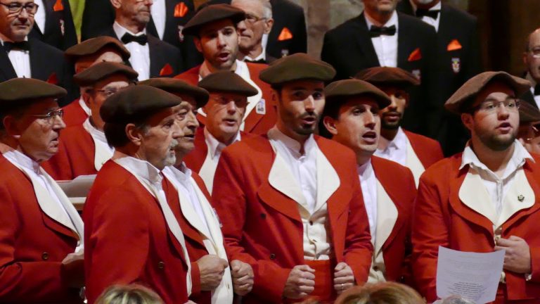 Laurent Chenaux et les chanteurs Pyrénéens