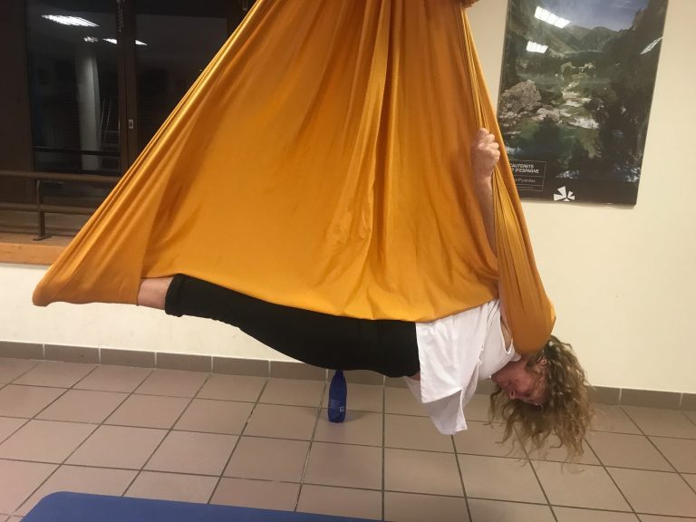 Luna cours de Yoga Aérien