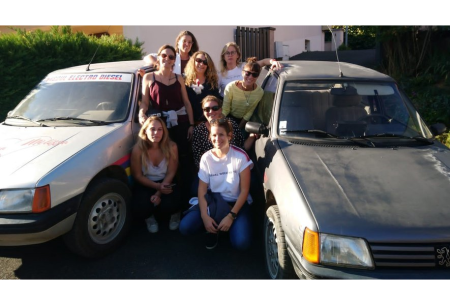 En voiture cigognes