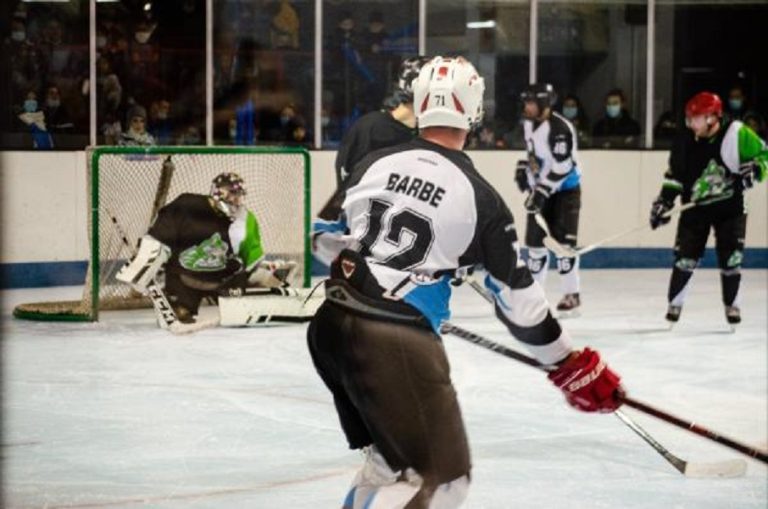 match de hockey des bouquetins