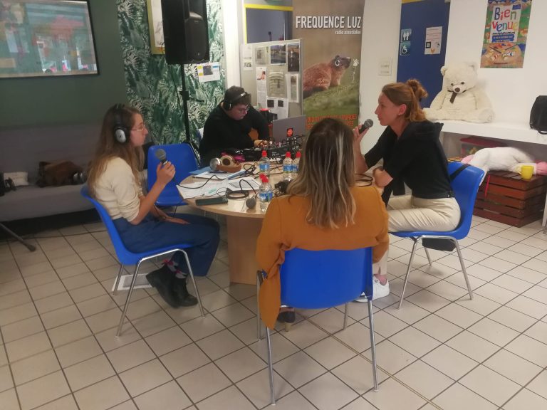 Plateau radio au CADA de Lourdes