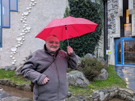 hervé devant la MDV